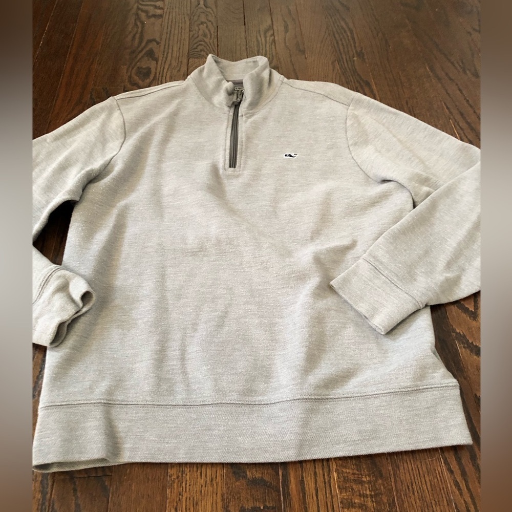 vineyard vines Men’s M Light Heathered Gray 1/4 Zipper Long-Sleeve Sweater - Picture 4 of 10